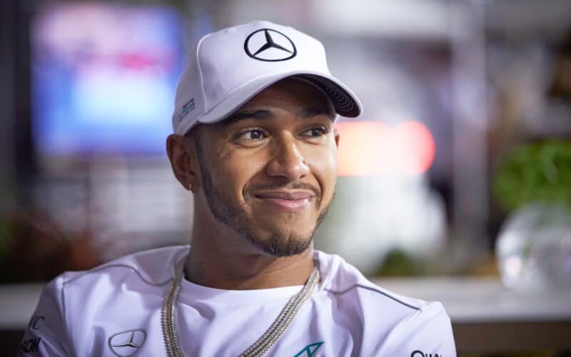 - Lewis Hamilton, Angela Cullen'ın ayrılmasının ardından F1 Miami Grand Prix'sinde Yeni Takımını Tanıttı